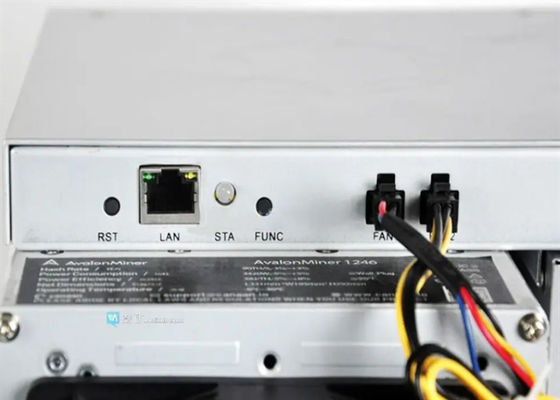 70db Kullanılmış Bitcoin Madenci Makinesi Canaan Avalon 1047 37TH/S 2380W 7.9kg